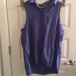 Athleta sleeveless collared top.